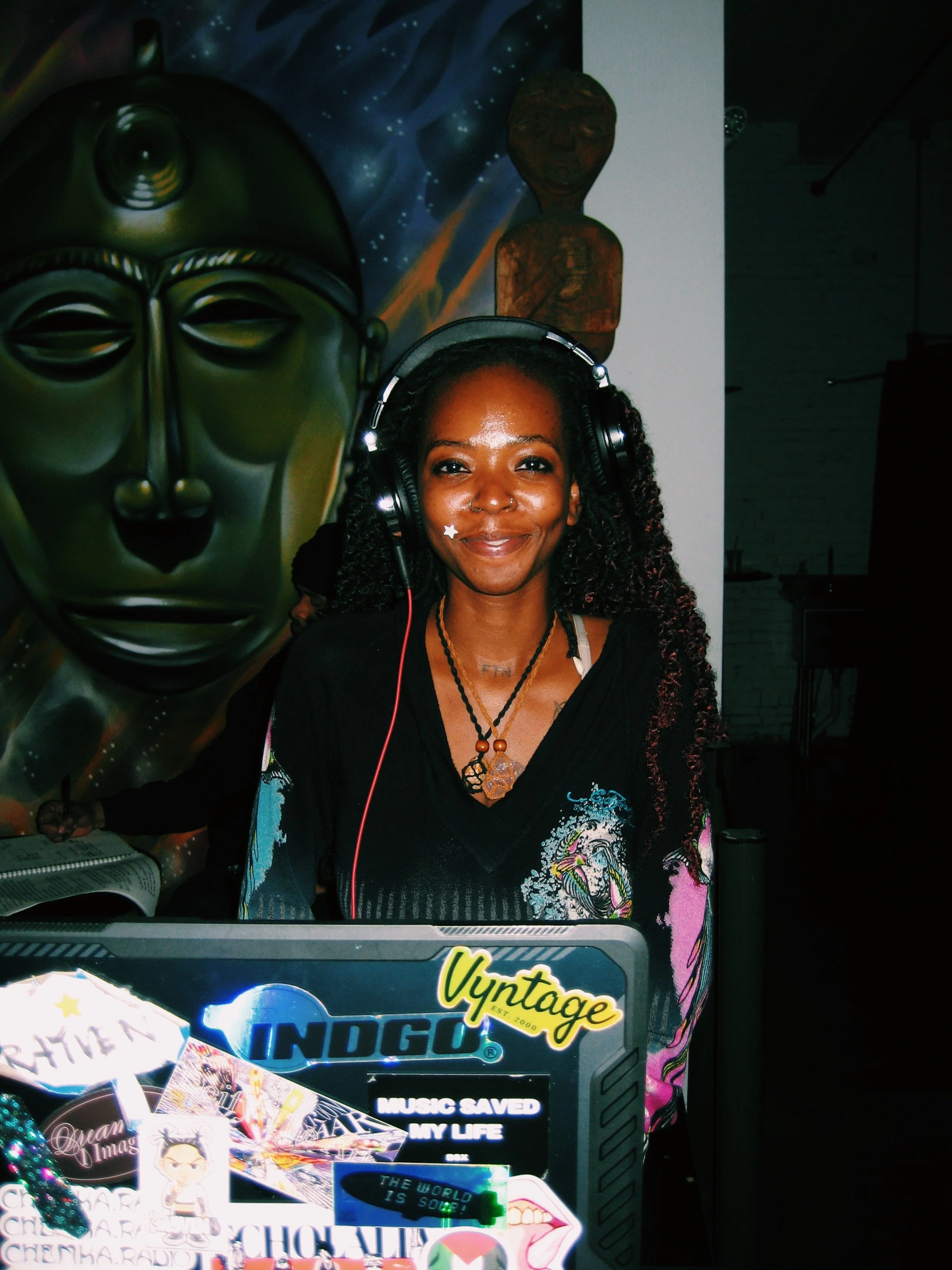 DJ RAYVINO